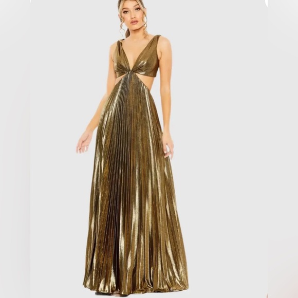 MAC DUGGAL- Gold Pleated Metallic Cutout Gown Formal Black Tie Dress Gala - Picture 1 of 10